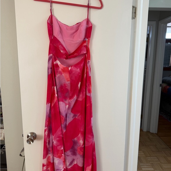 Elegant Pink Floral Maxi Dress - Picture 5 of 6